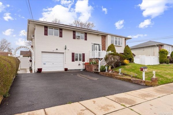 Image 1 of 28 for 27 10th Avenue in Long Island, Farmingdale, NY, 11735