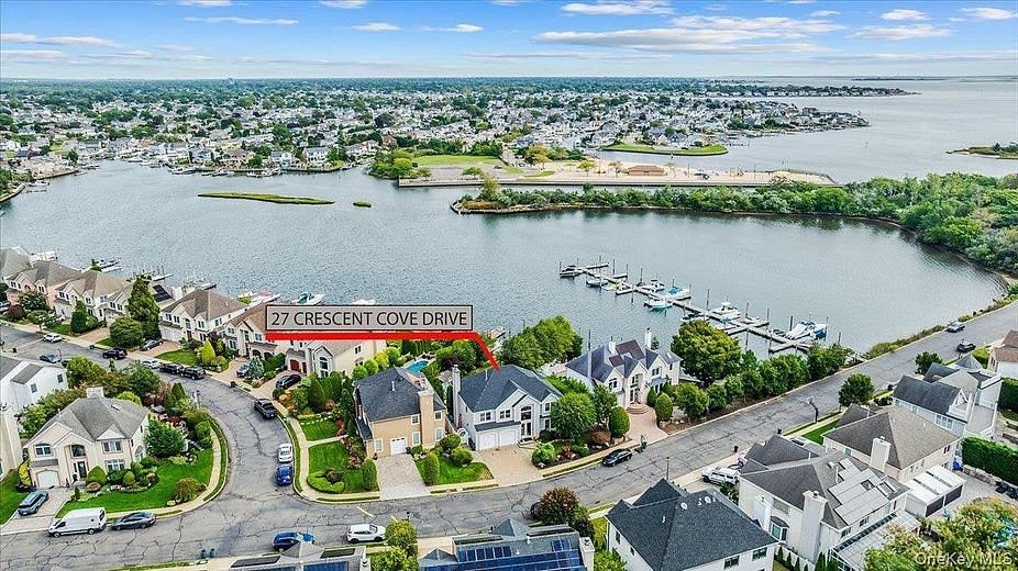 27 Crescent Cove Drive