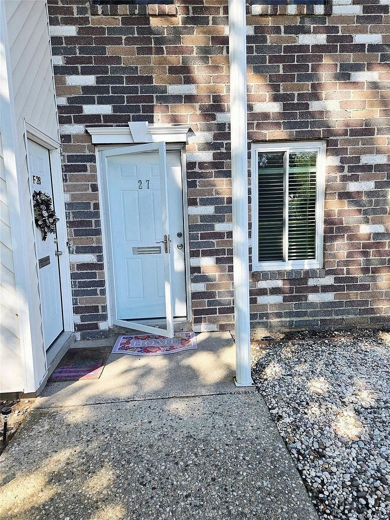 27 Fargo Court #27