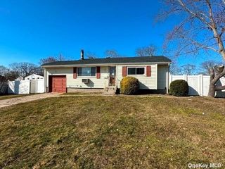 Image 1 of 28 for 27 Kirby Lane in Long Island, Central Islip, NY, 11722