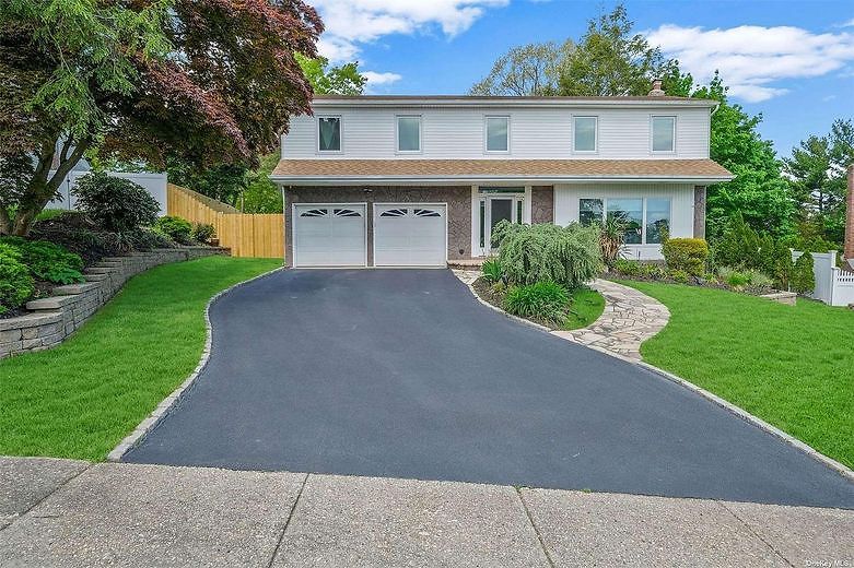 Image 1 of 36 for 27 Knoll Lane in Long Island, Smithtown, NY, 11787