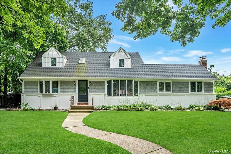 27 Middle Drive