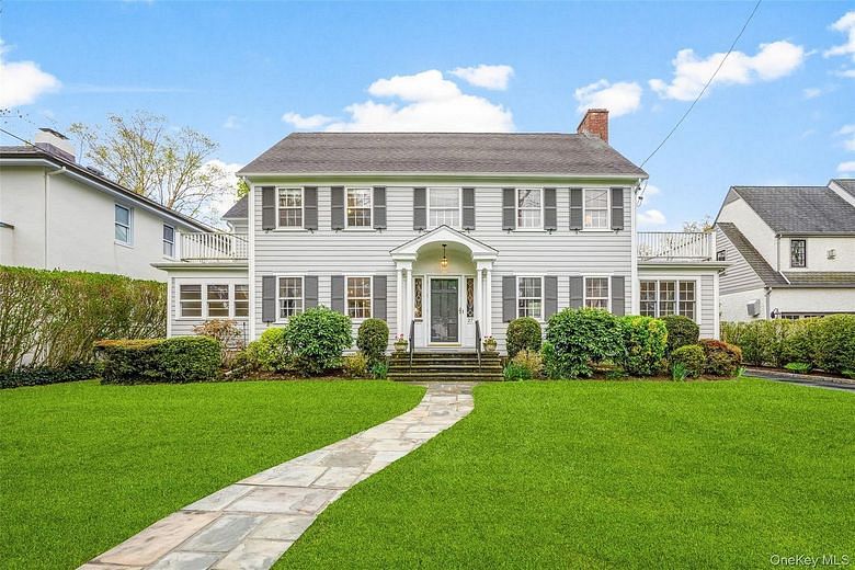 27 Oak Avenue