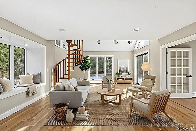 27 Ravine Road