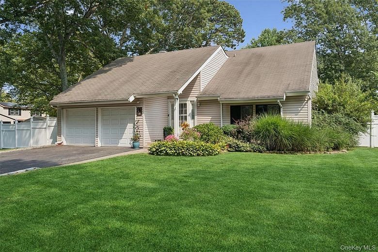 27 Sugarbush Lane