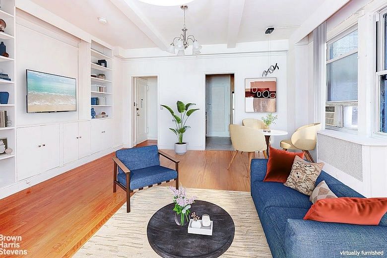 27 West 55th Street #44