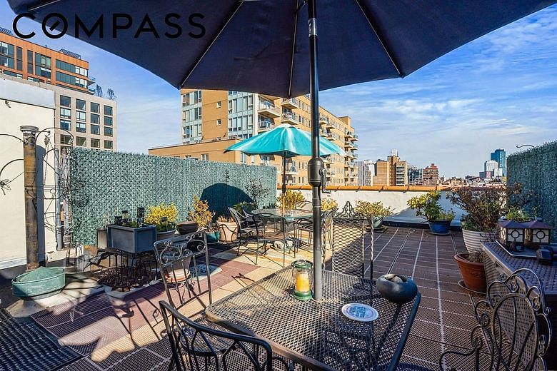 270 5th Street #4C