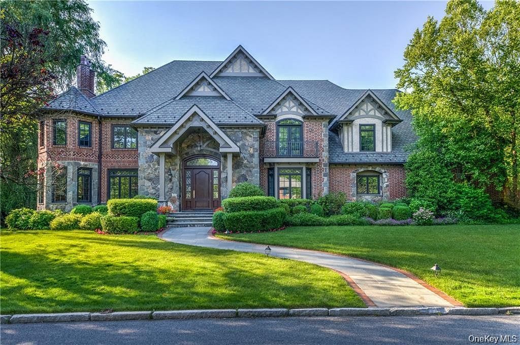 270 Trenor Drive