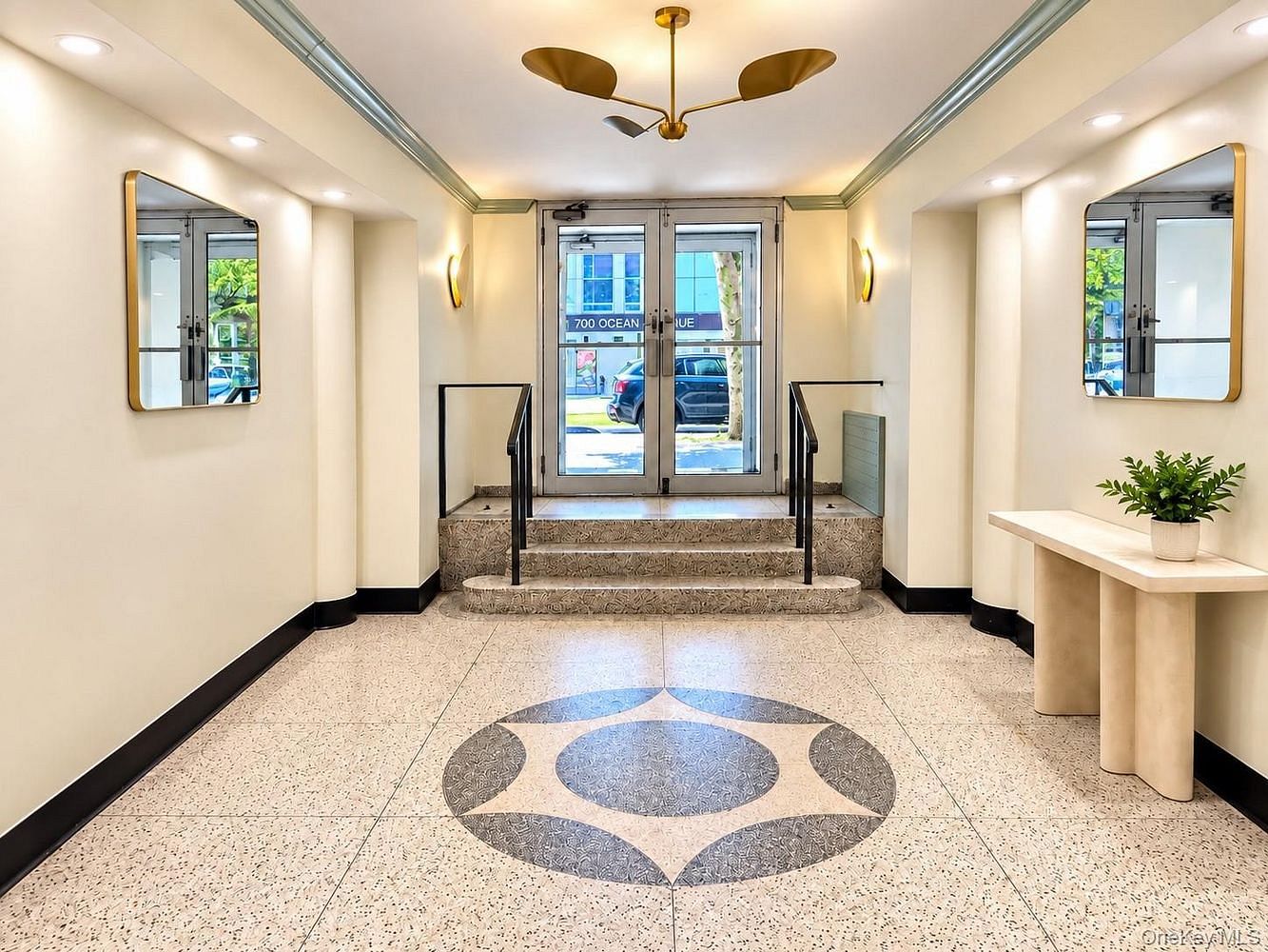 2701 Ocean Avenue #2B