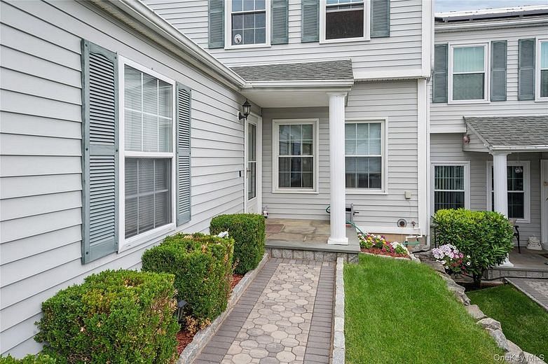 2702 Watch Hill Drive