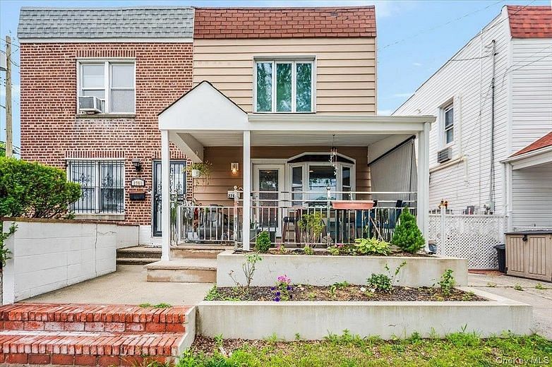 2703 Woodhull Avenue