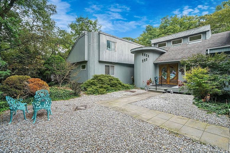 271 Bread And Cheese Hollow Road