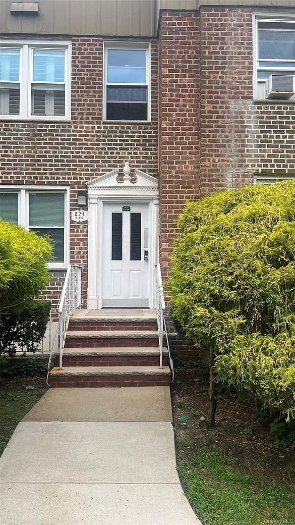 271 Cedarhurst Avenue #E1