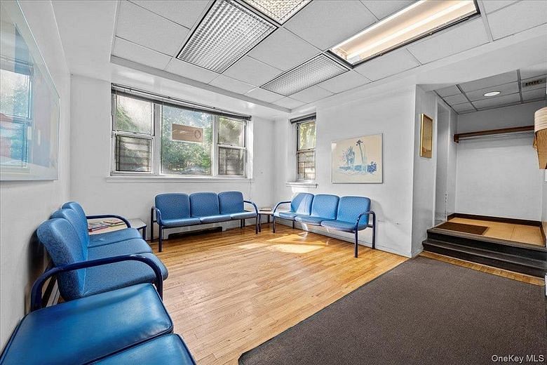 2711 Henry Hudson Parkway W #1F