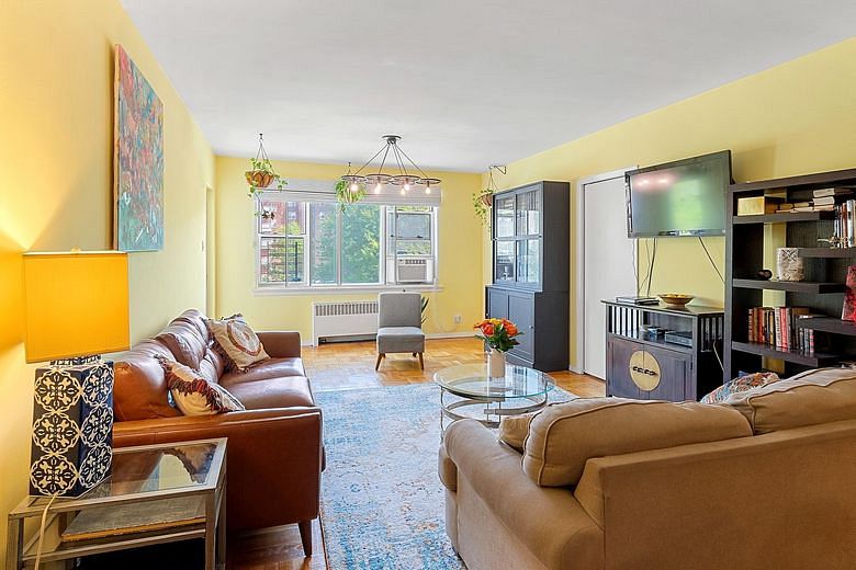 2711 Henry Hudson Parkway W #5A