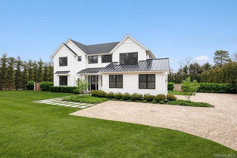 272 Montauk Highway