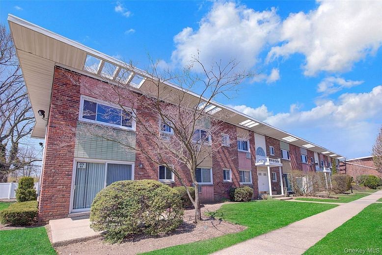 273 Newbridge Road #D2