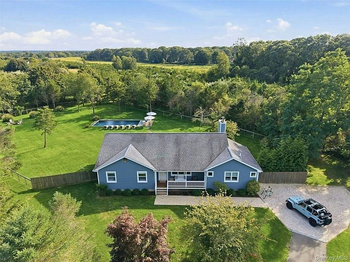 2737 Rocky Point Road