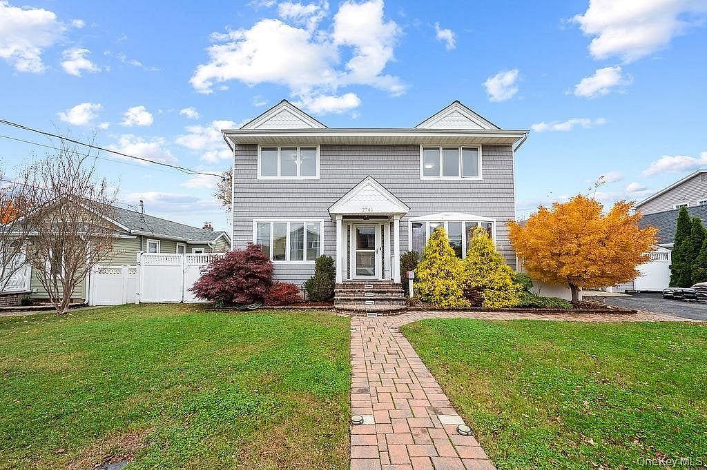 Image 1 of 21 for 2741 Anthony Avenue in Long Island, Hempstead, NY, 11710