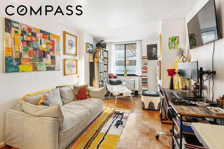 275 Greenwich Street #2A