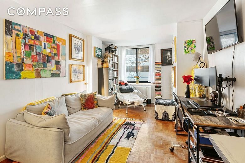 275 Greenwich Street #2A