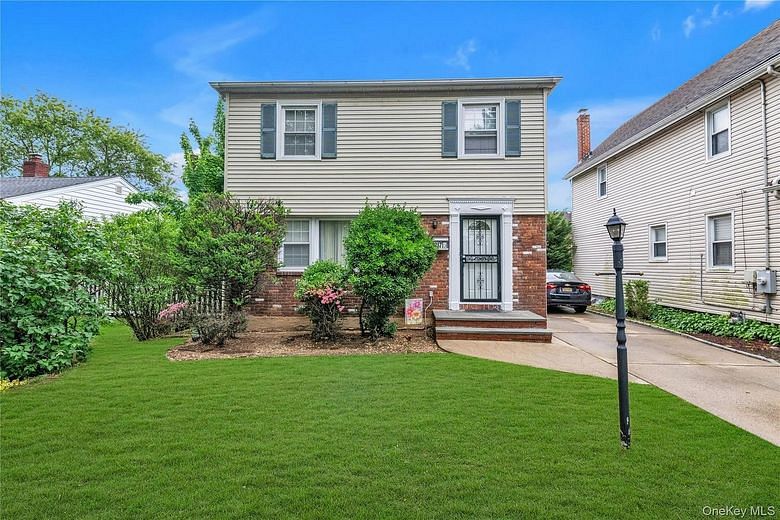 275 New Hyde Park Road