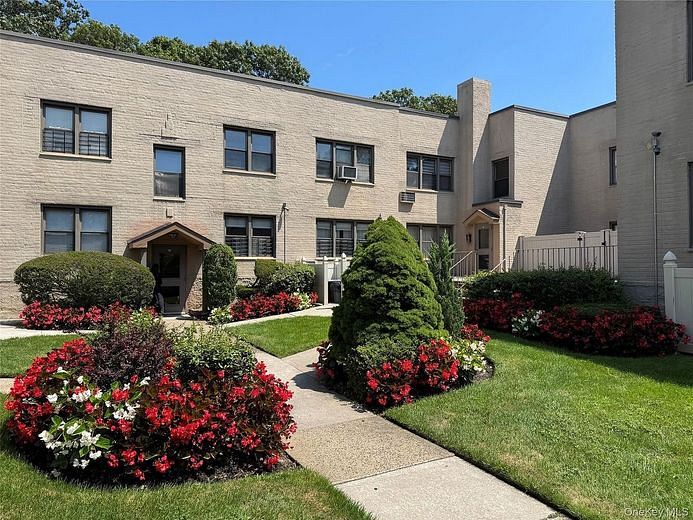 276 Cedarhurst Avenue #B2