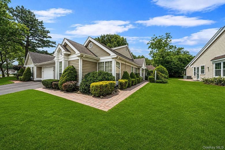 276 Glen Drive