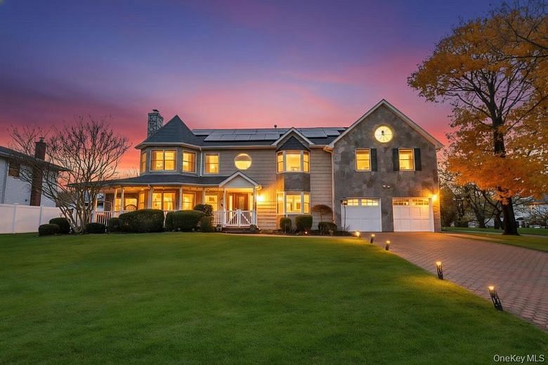 277 Clocks Boulevard