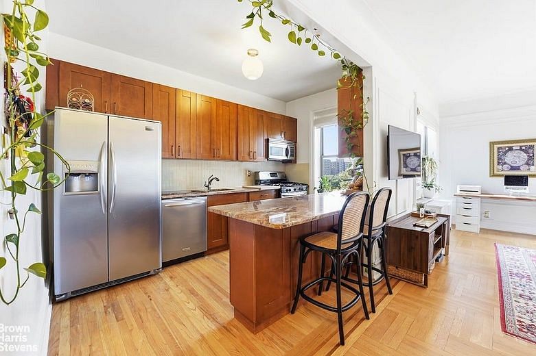277 Washington Avenue #6D