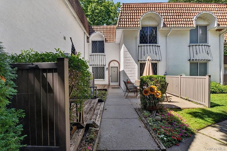 278 Brettonwoods Drive #278