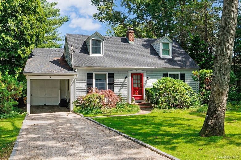 279 Great River Road