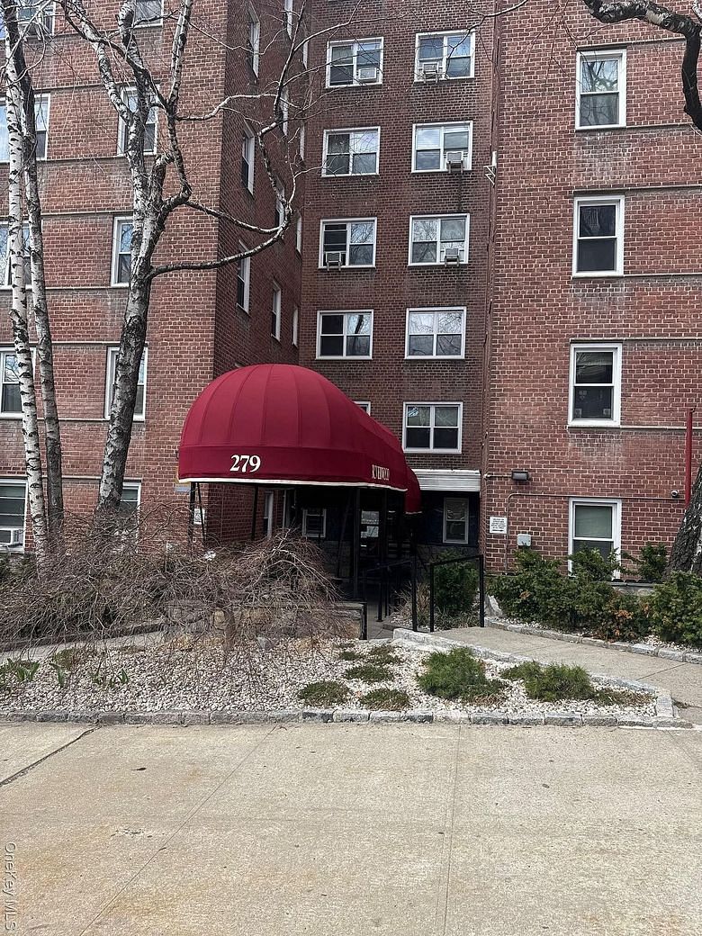 279 New Main Street #7E