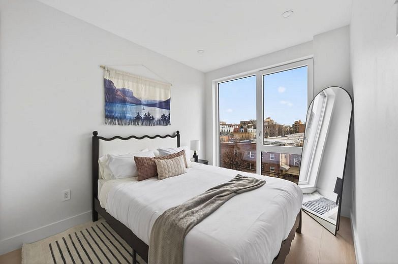 28-08 21st Street #4C