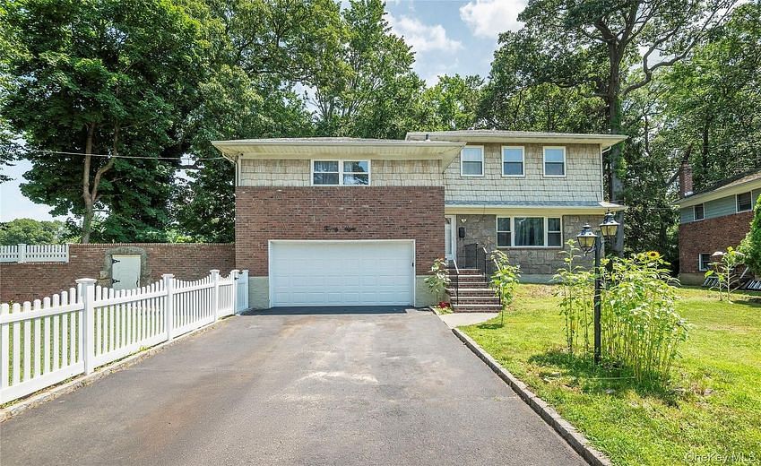 28 Brookdale Road