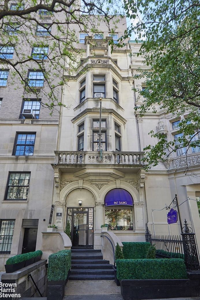 28 East 72nd Street