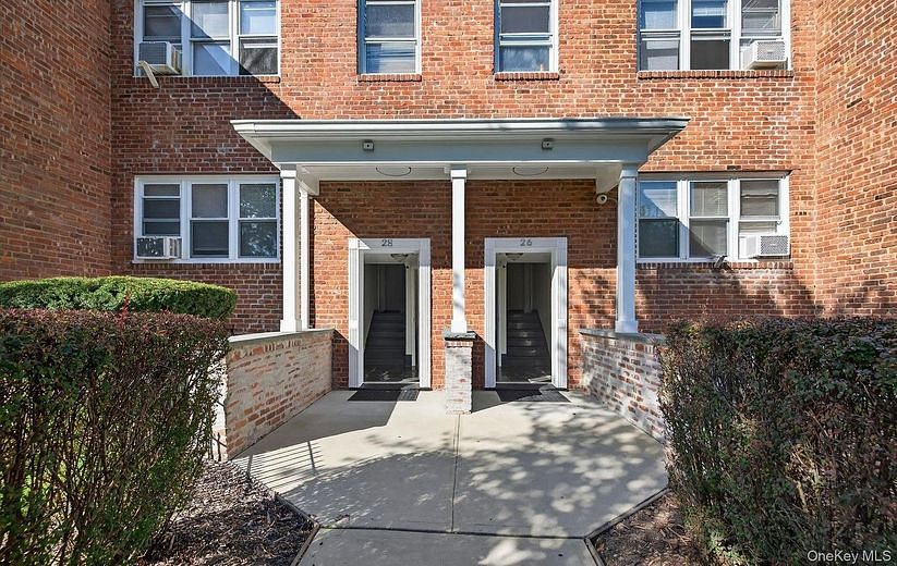 28 Linden Street