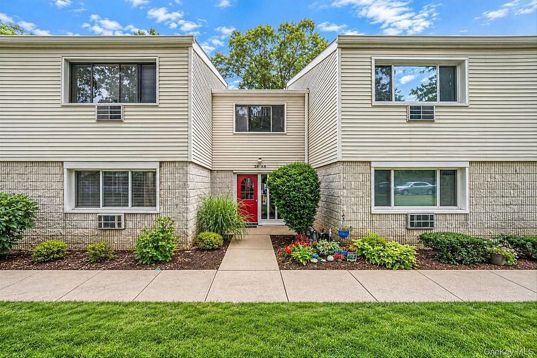 28 Richmond Boulevard #1B