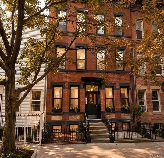 28 St Nicholas Avenue #2L