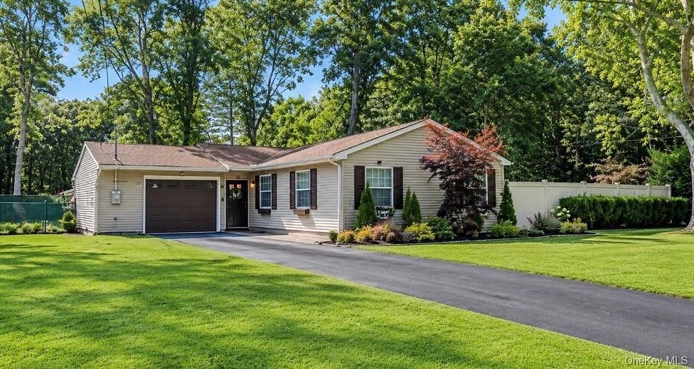 28 Yaphank Avenue