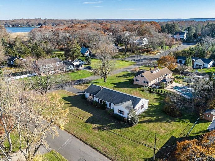 280 Clearview Avenue