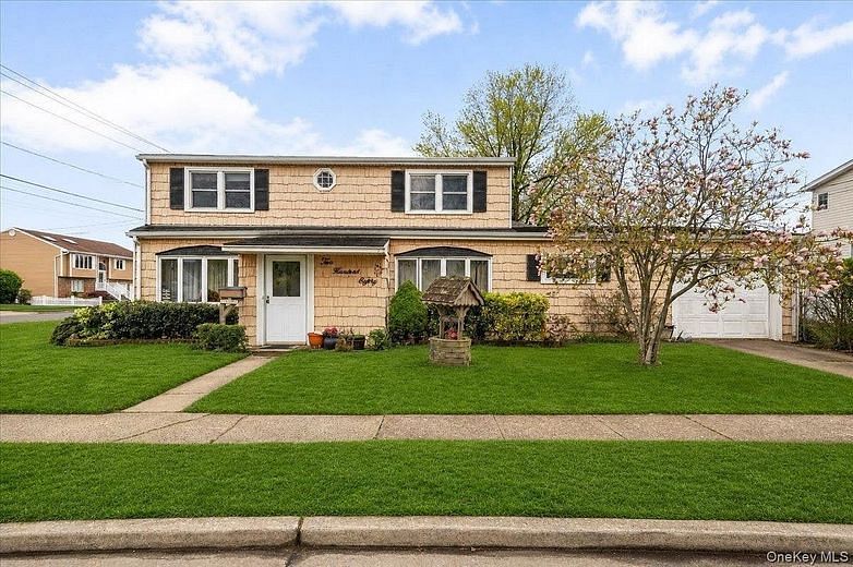 280 Division Avenue
