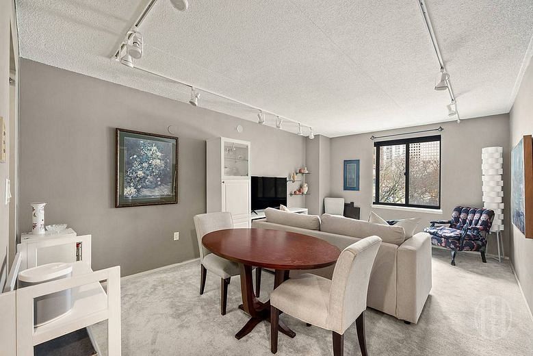 280 Rector Place #3E