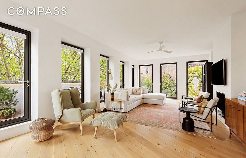 280 Saint Marks Avenue #4F