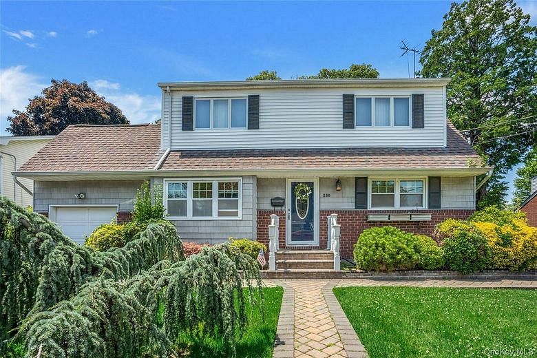 280 Van Cott Avenue