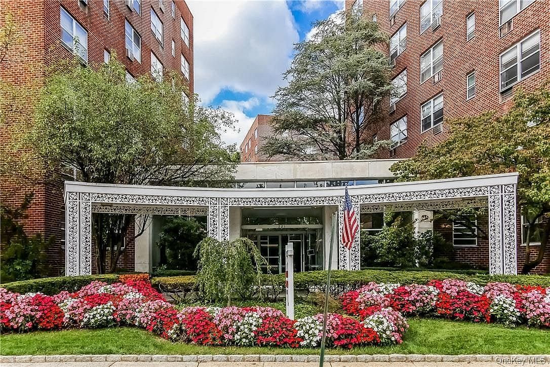 Image 1 of 25 for 281 Garth Road #A6D in Westchester, Scarsdale, NY, 10583