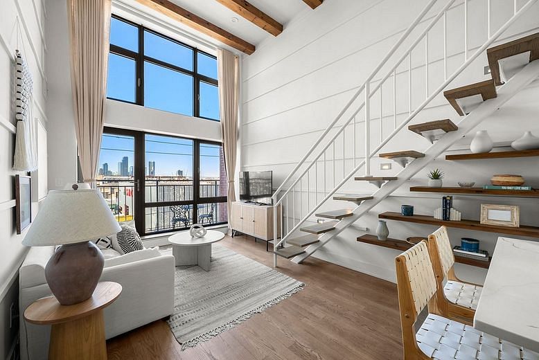 282 Nassau Avenue #3A