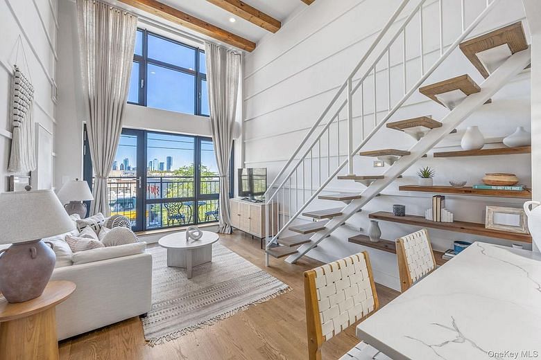 282 Nassau Avenue #3A