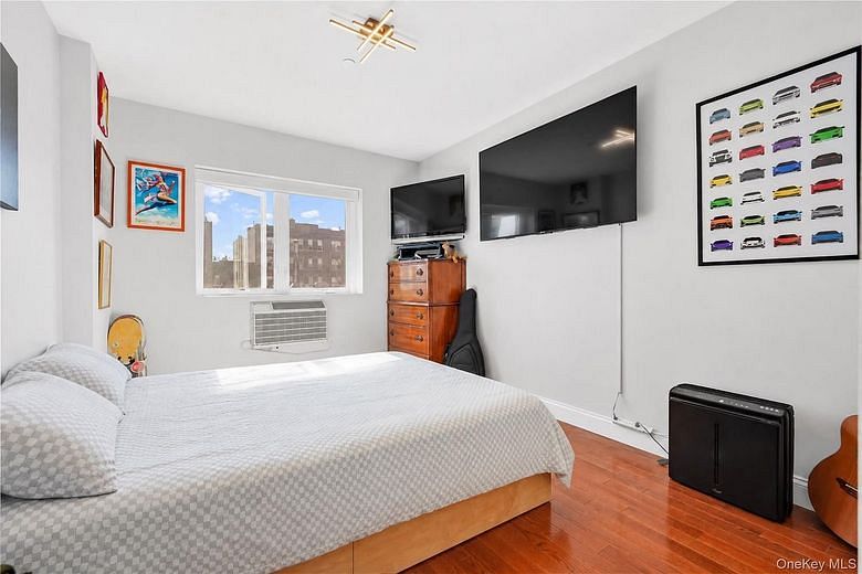 2821 36th Street #4R