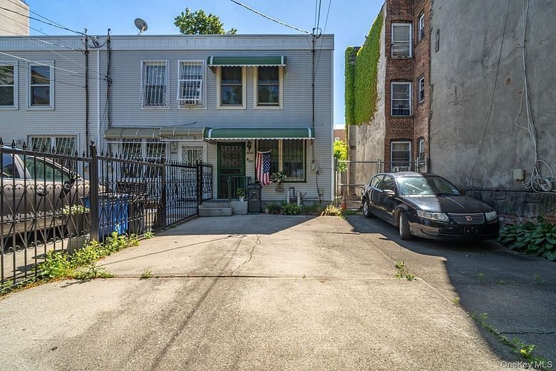 2823 W 37th Street